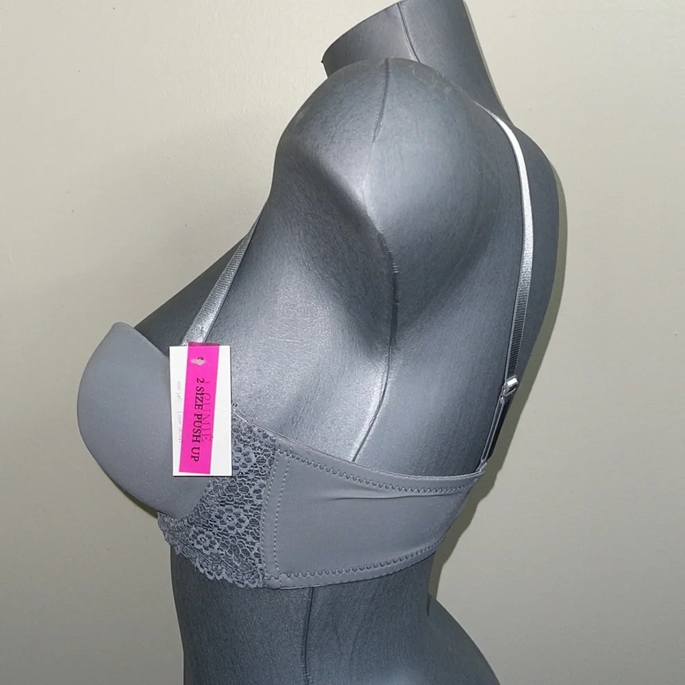 Super Push Up Extreme Padded Maximum Lift Lace Multi-way Strapless Bra.
